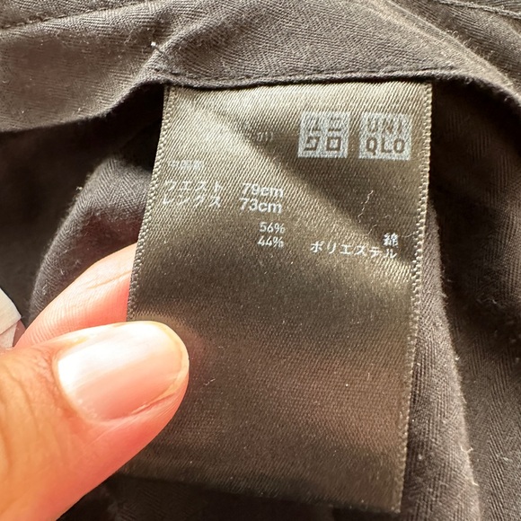 Uniqlo Navy Slim Trouser Pants - Picture 3 of 3